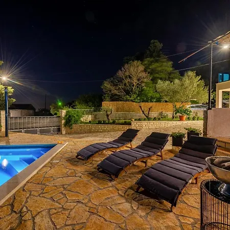 Luka & Lorena Διαμέρισμα