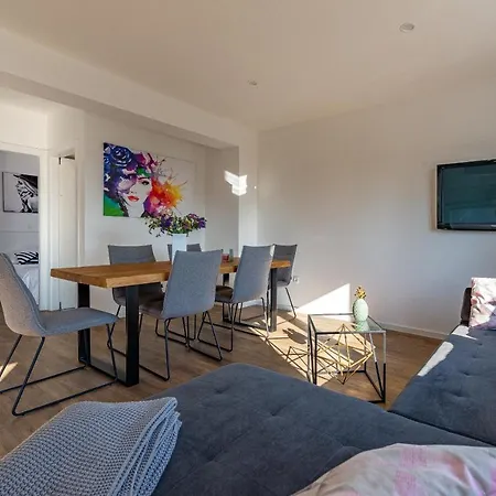 Luka & Lorena Apartamento Galovac (Zadar)