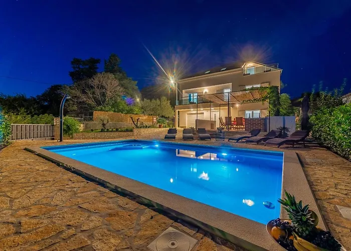 Apartment Luka & Lorena *